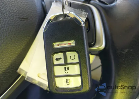 2018 Honda Accord Touring z USA, uszkodzony, nr VIN 1HGCV1F92JA103170